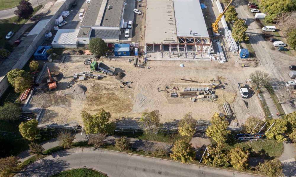 Cegléd kereskedelmi épület 6