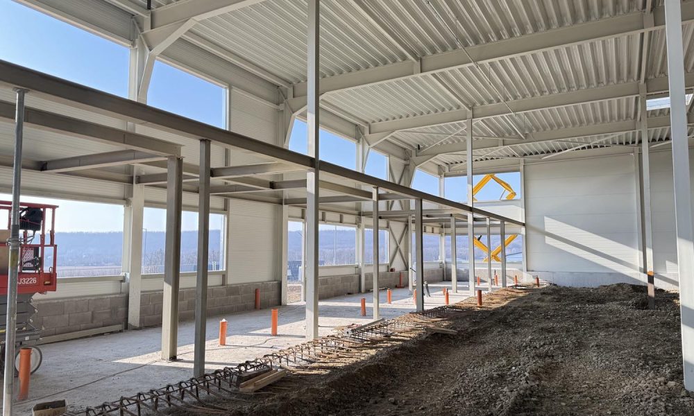 Iroda és raktárcsanok 3