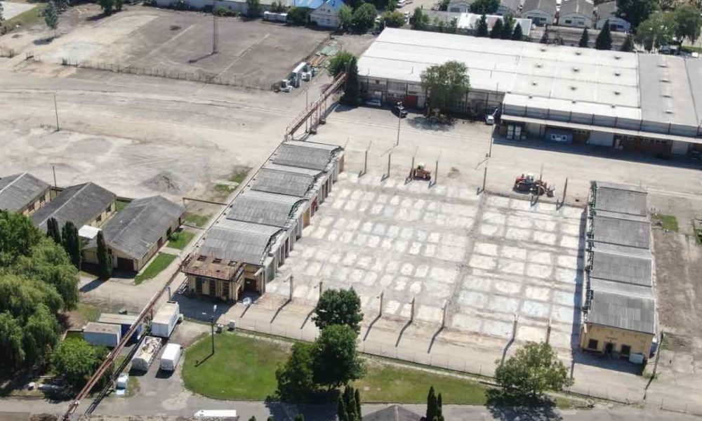 Kecskemét, vasbeton bortázozó bontása 6